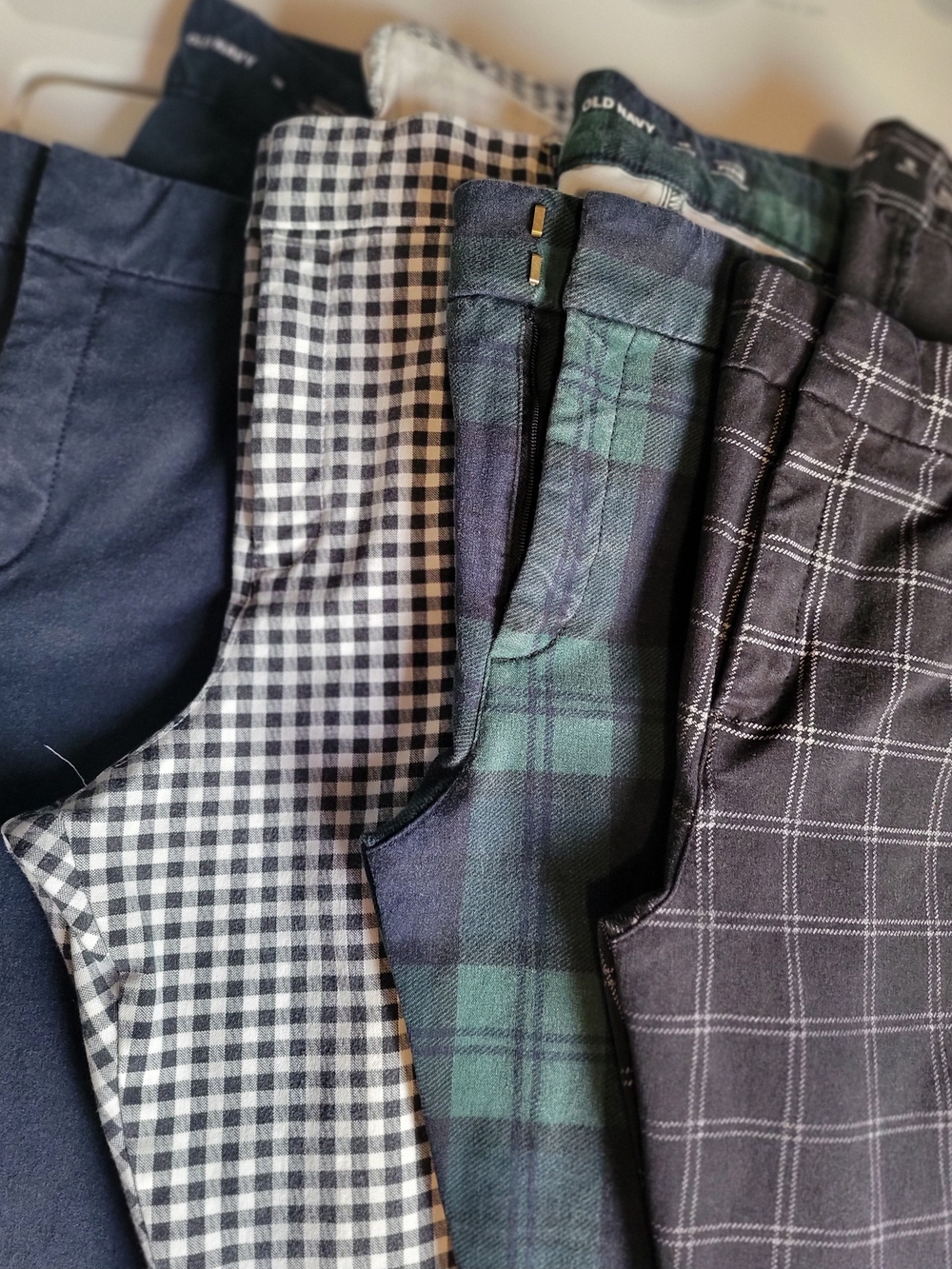 Old Navy Women’s Pixie Ankle Pants. 4 Pairs- Two Plaid, Checkered, and